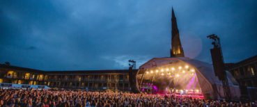 The Charlatans and Johnny Marr Co-Headline Show at The Piece Hall
